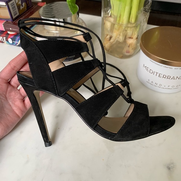 7.5 Steve Madden black suede heels - Picture 3 of 4